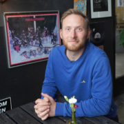 Jurre (32) over sociale angst Jurre over sociale angst